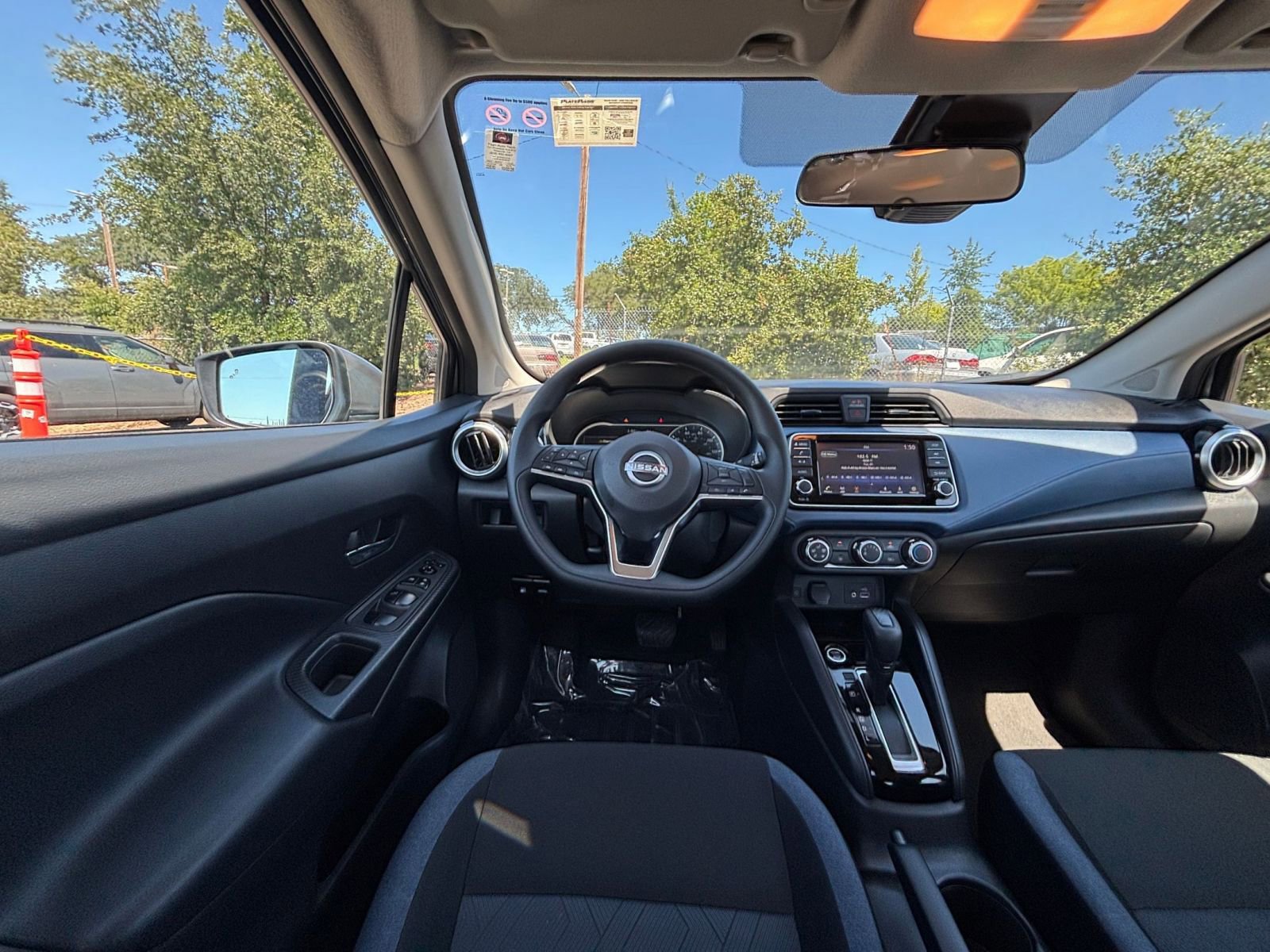 Used 2025 Nissan Versa SV FWD image 32