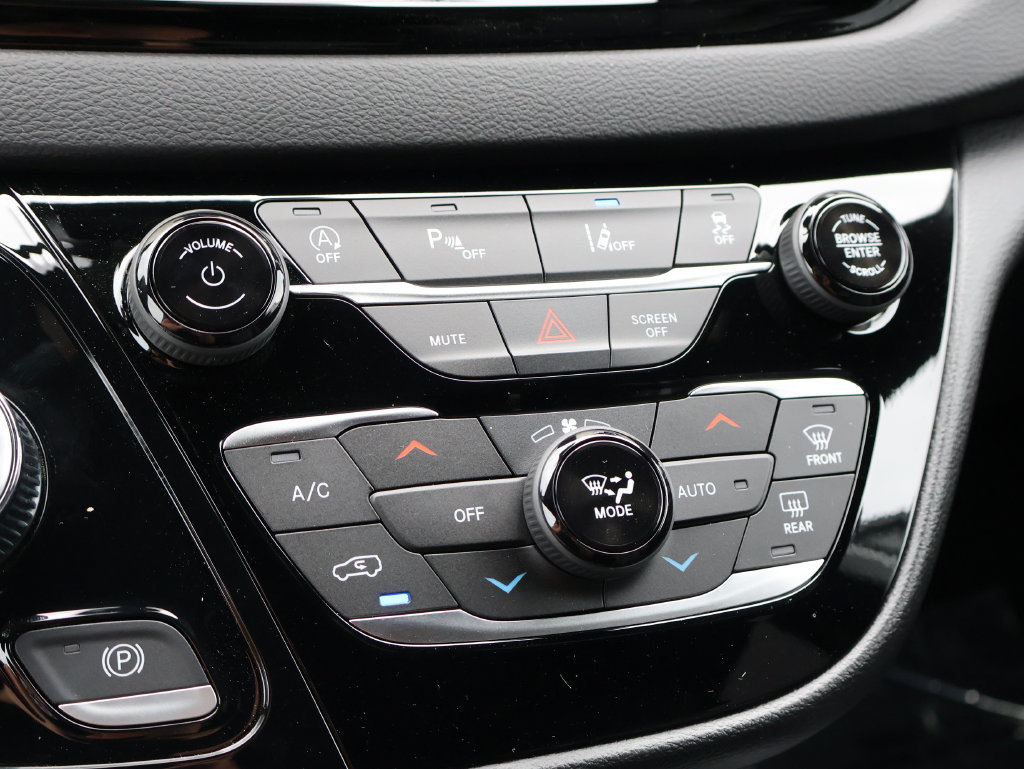 New 2027 Chrysler Pacifica LX FWD image 35