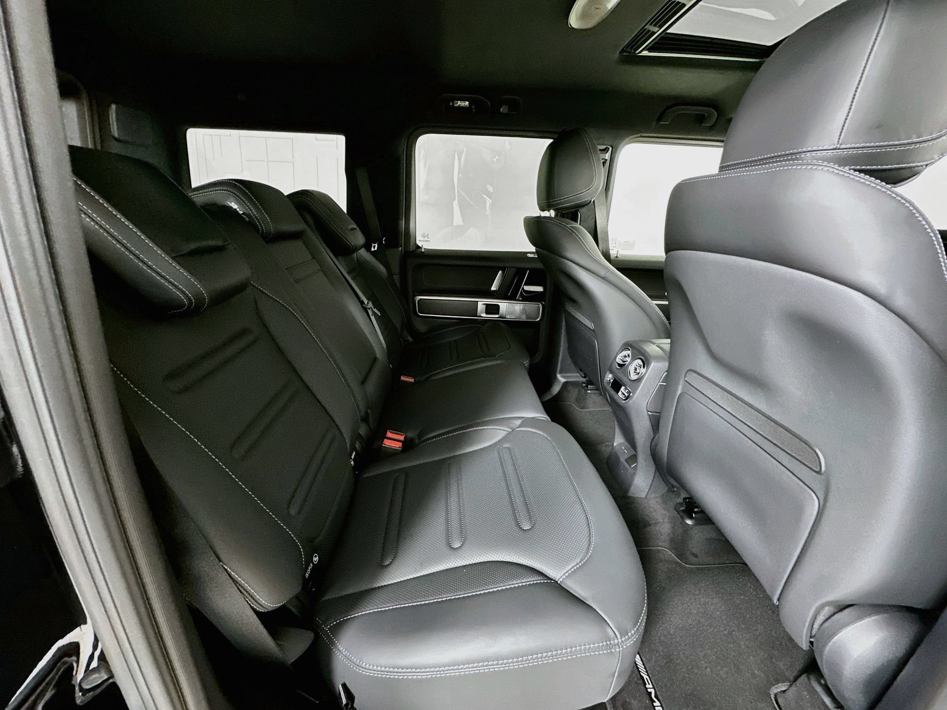 New 2027 Mercedes-Benz G 580 e image 30