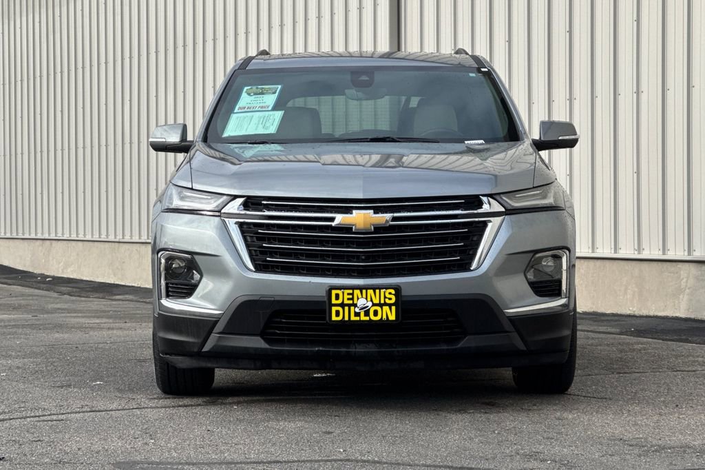 Used 2023 Chevrolet Traverse LT w/ Rear Camera Mirror Package AWD/4WD image 9