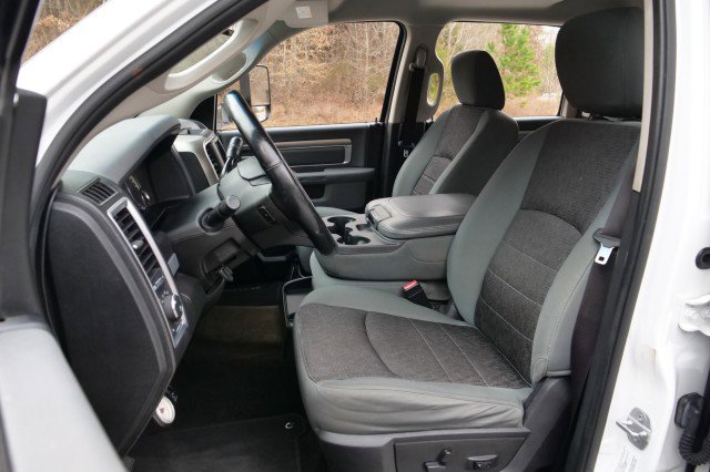 Used 2014 RAM 3500 Big Horn image 3