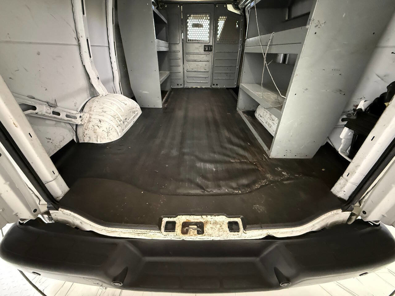 Used 2017 Chevrolet Express 2500 image 70