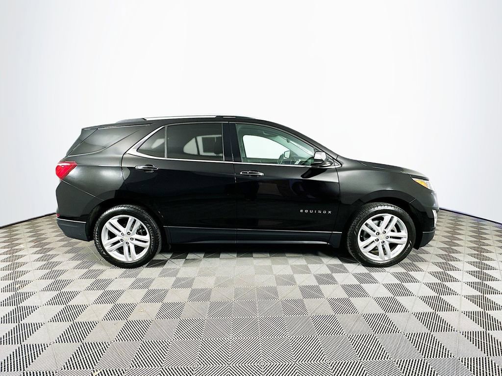 Used 2018 Chevrolet Equinox Premier AWD/4WD image 11