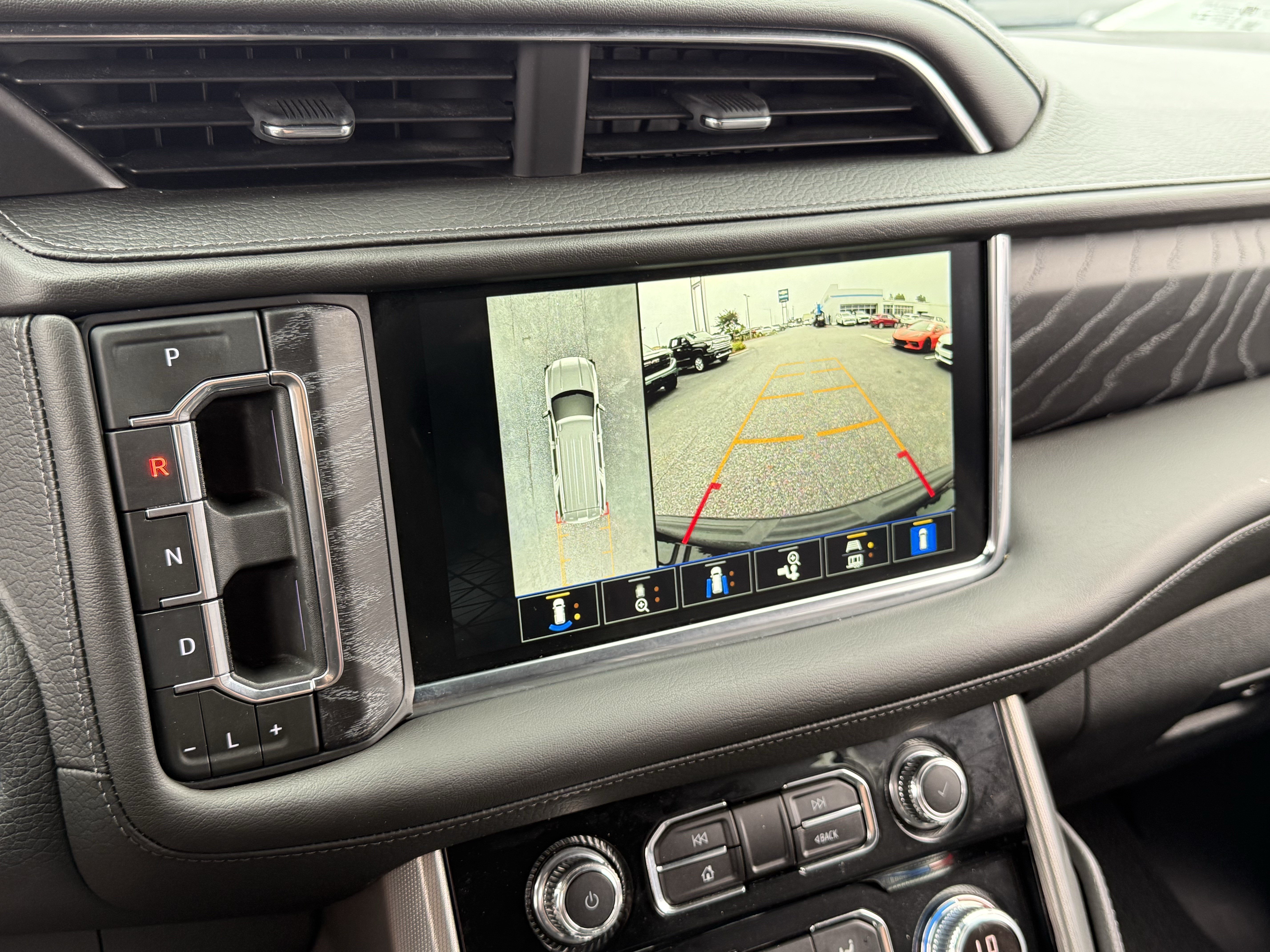 Used 2023 GMC Yukon Denali AWD/4WD image 23