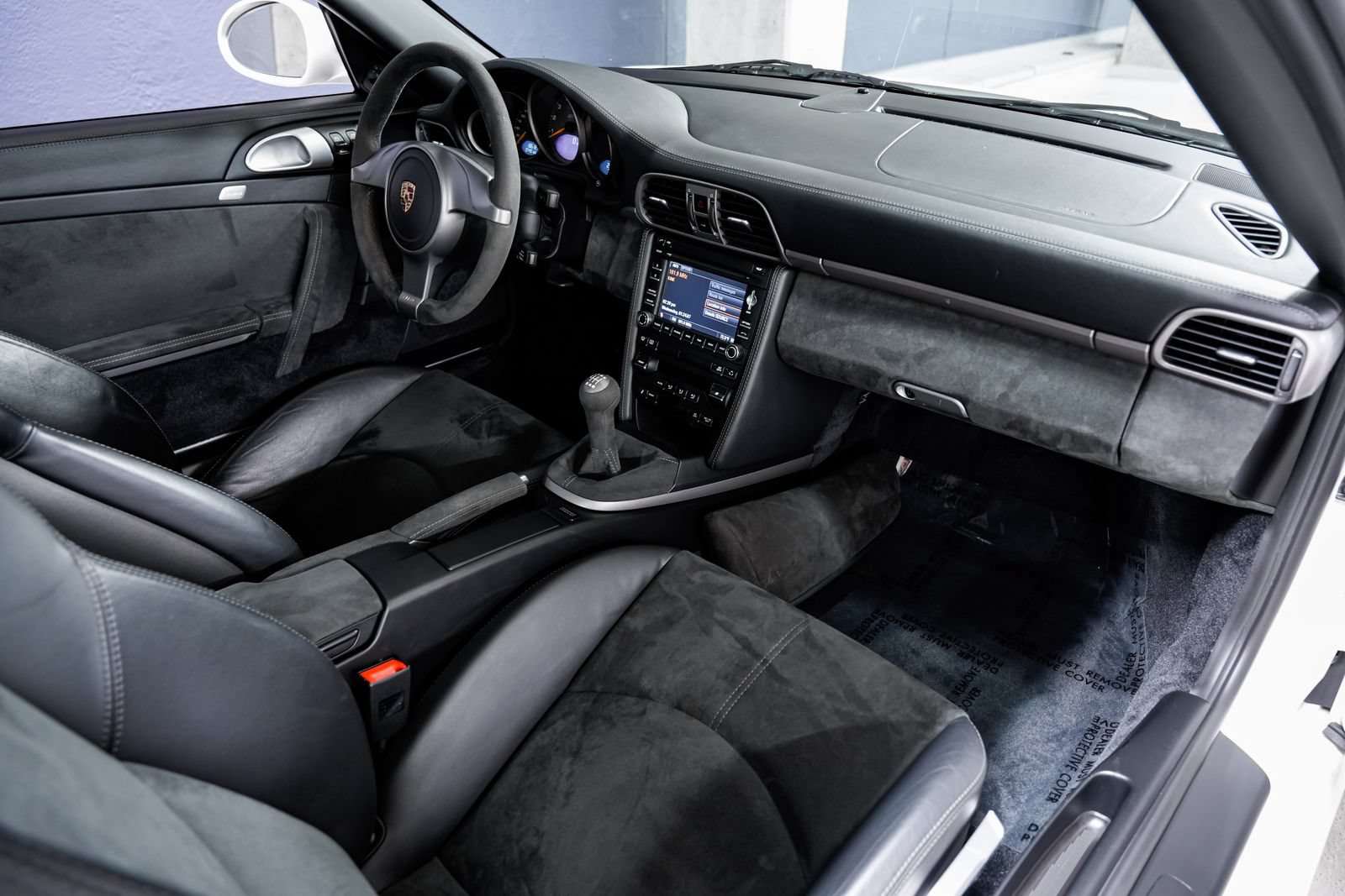 Used 2010 Porsche 911 GT3 RWD image 27