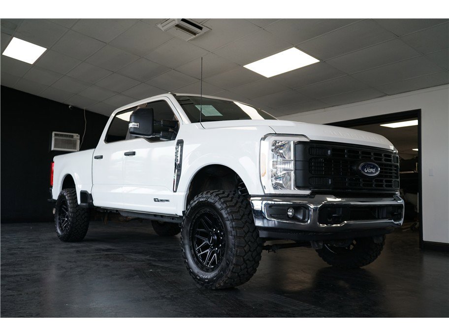 Used 2023 Ford F250 XL w/ FX4 Off-Road Package image 1
