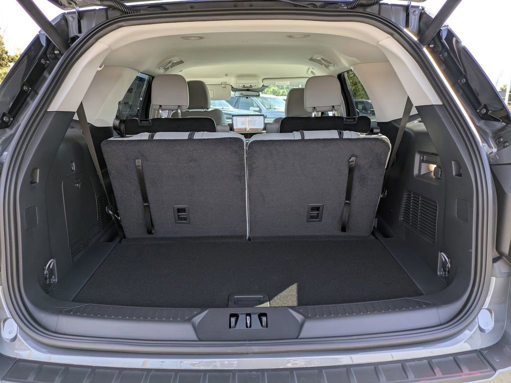 New 2026 Ford Explorer Active image 14