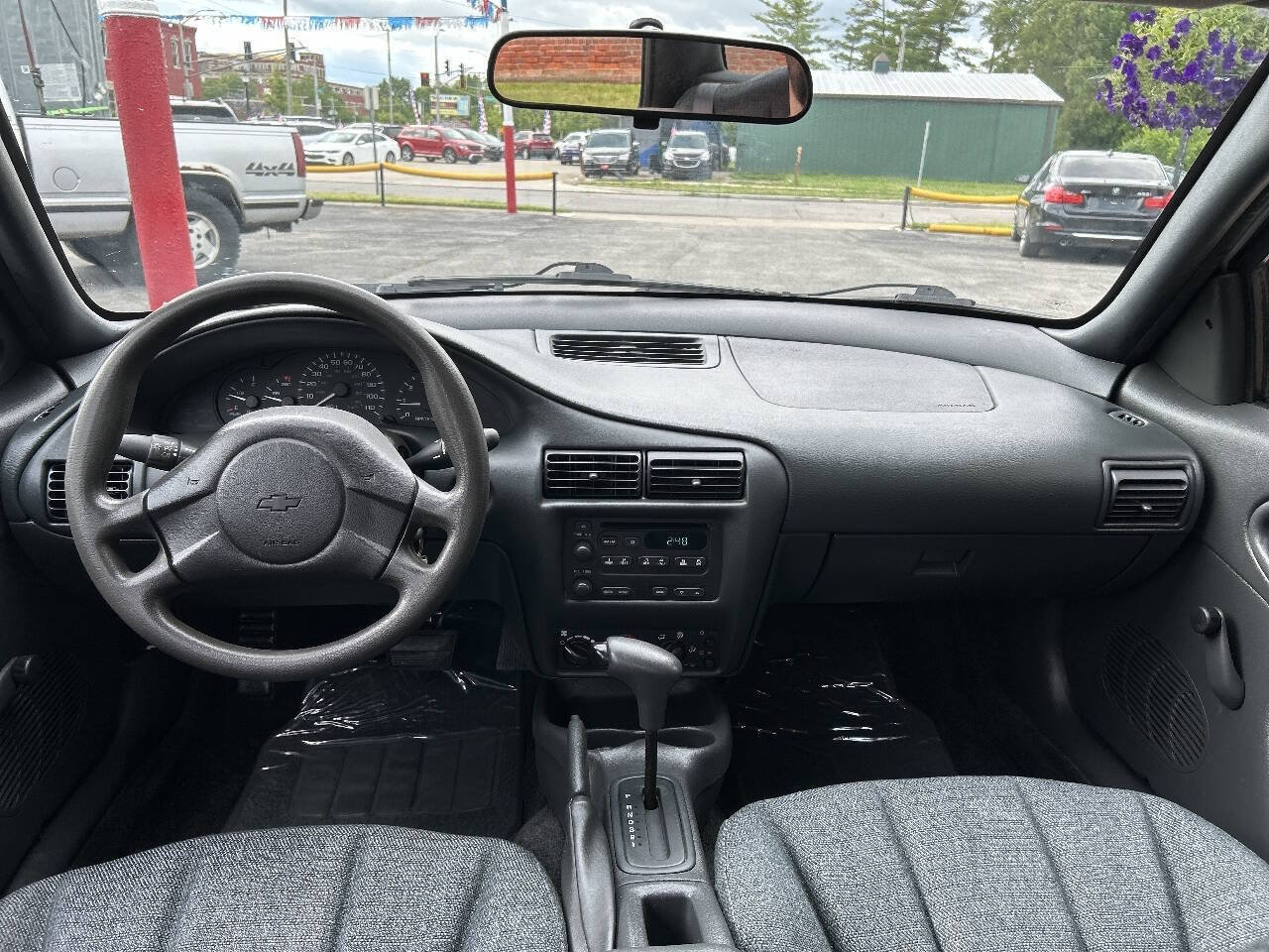 Used 2004 Chevrolet Cavalier Sedan w/ Preferred Equipment Group FWD image 12