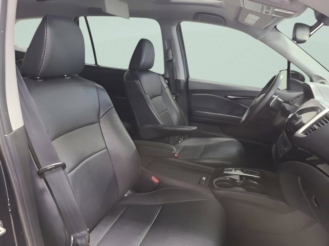 Used 2018 Honda Pilot Touring image 19