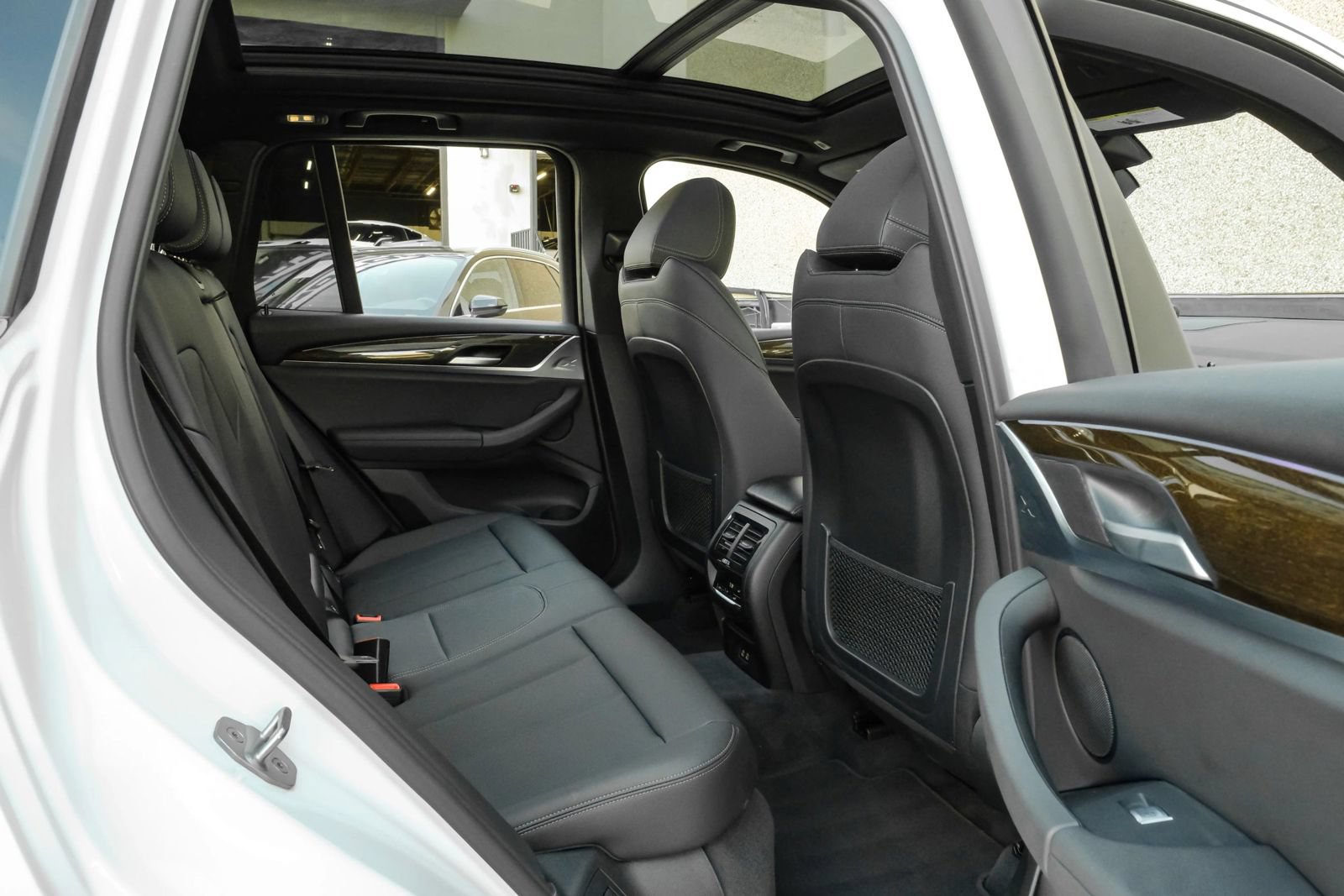 Used 2023 BMW X3 xDrive30i w/ Premium Package w/ZPA AWD/4WD image 54
