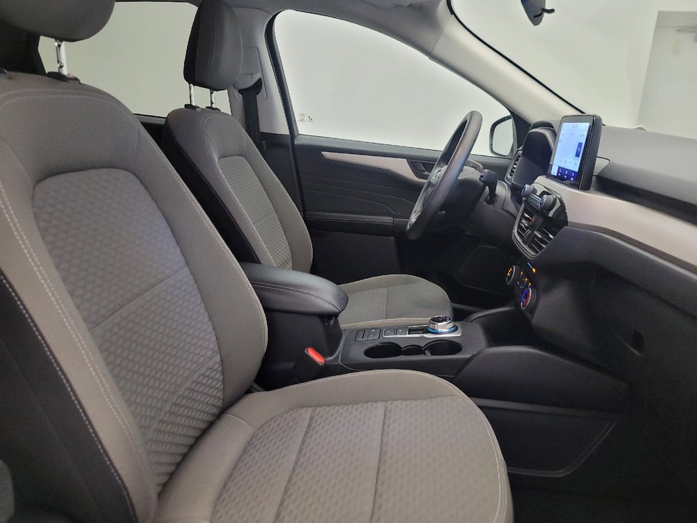 Used 2022 Ford Escape SE image 21