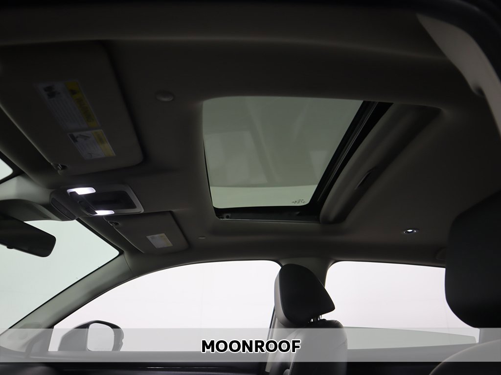 Used 2023 Honda HR-V EX-L image 3