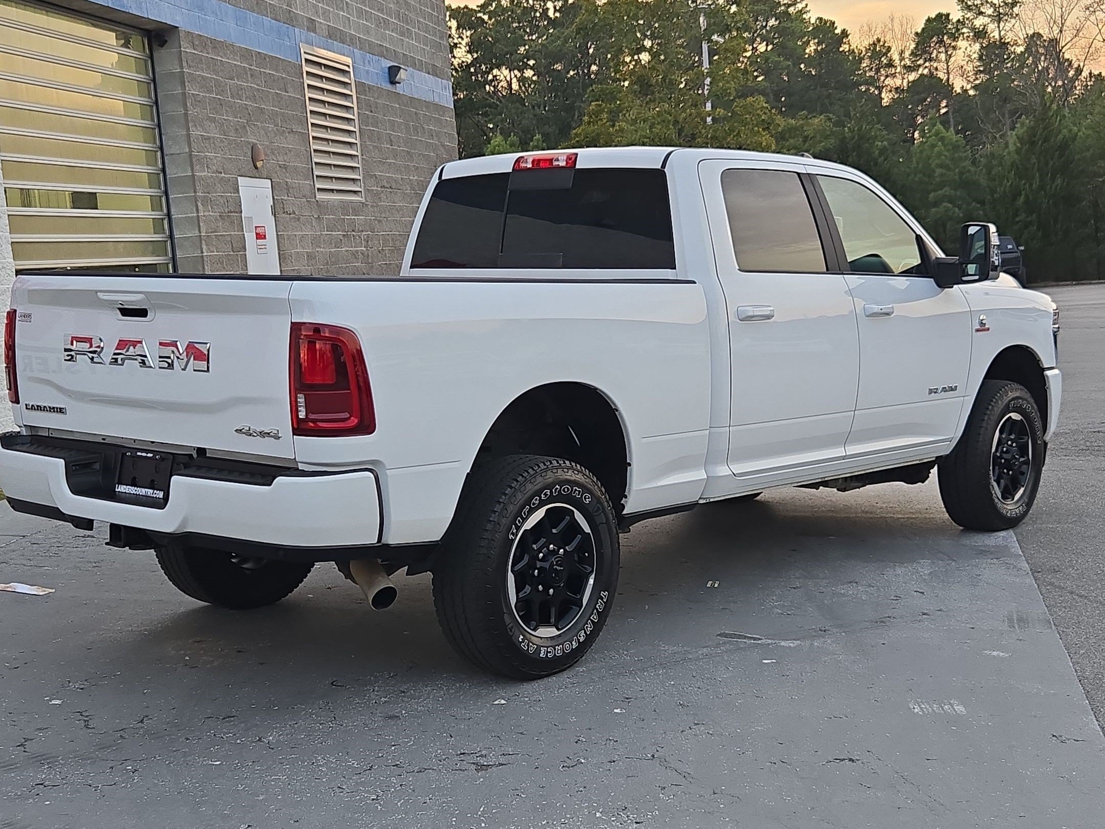 Used 2026 RAM 2500 Laramie AWD/4WD image 7