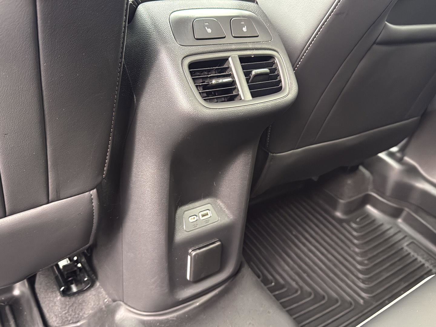 Used 2023 Buick Envision Avenir image 10