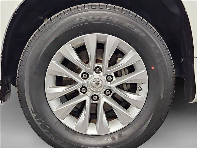 Used 2017 Lexus GX 460 AWD/4WD image 24