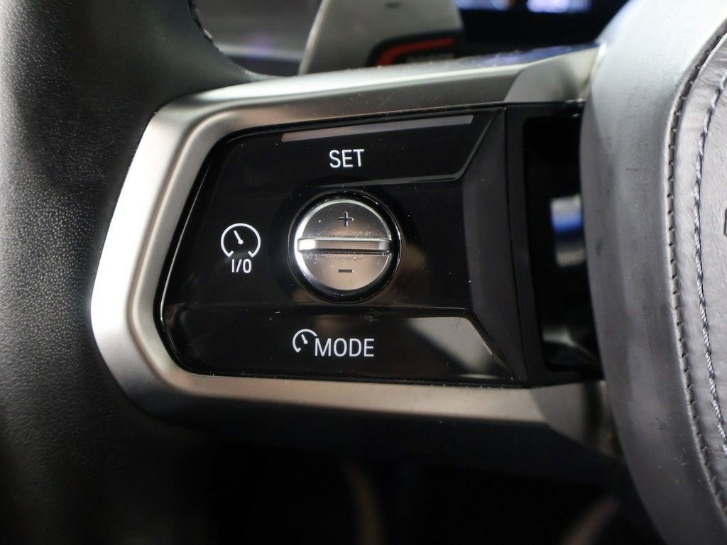 Used 2023 BMW 760i xDrive w/ Executive Package AWD/4WD image 48