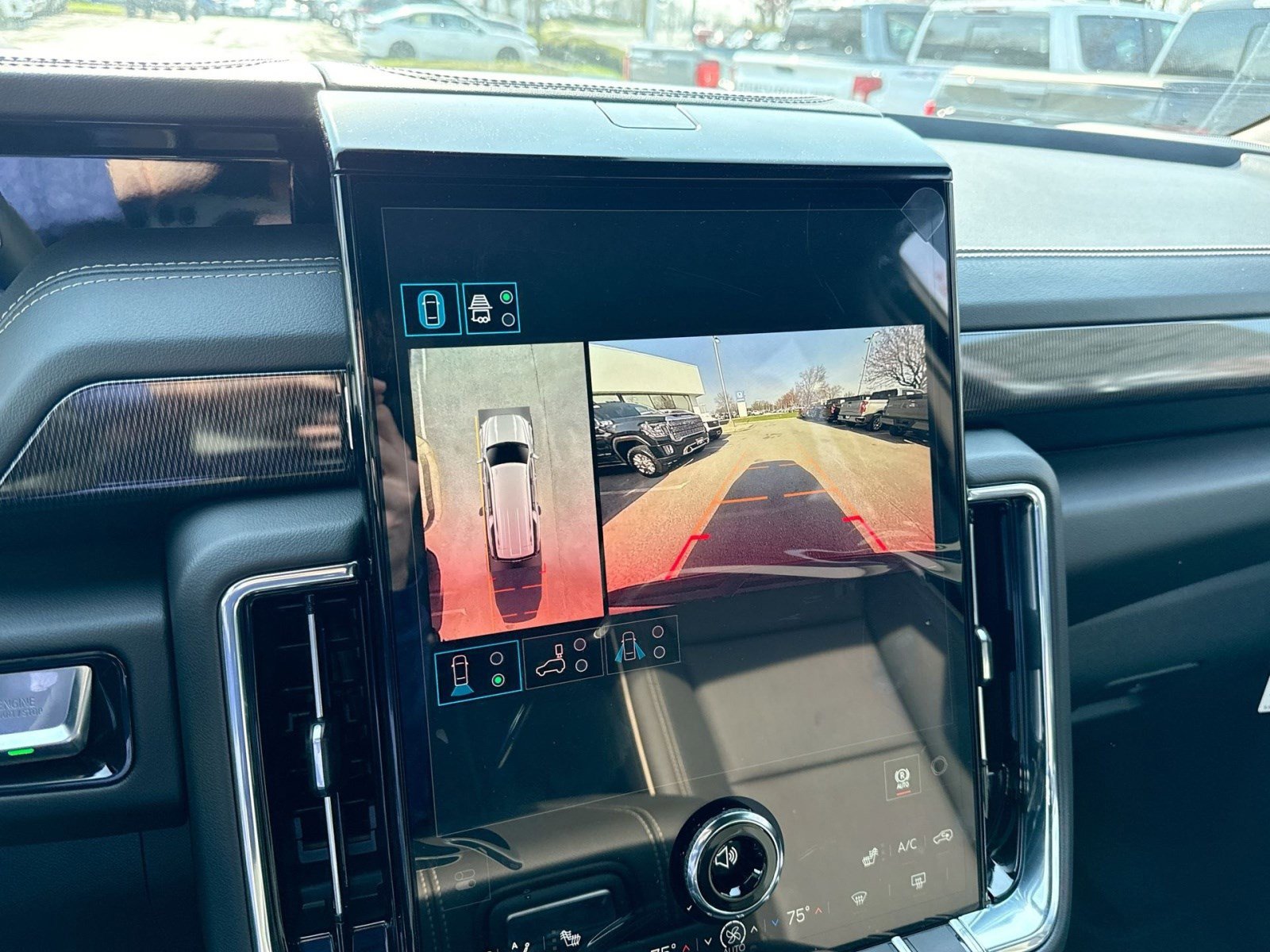 New 2026 GMC Yukon XL Elevation image 18