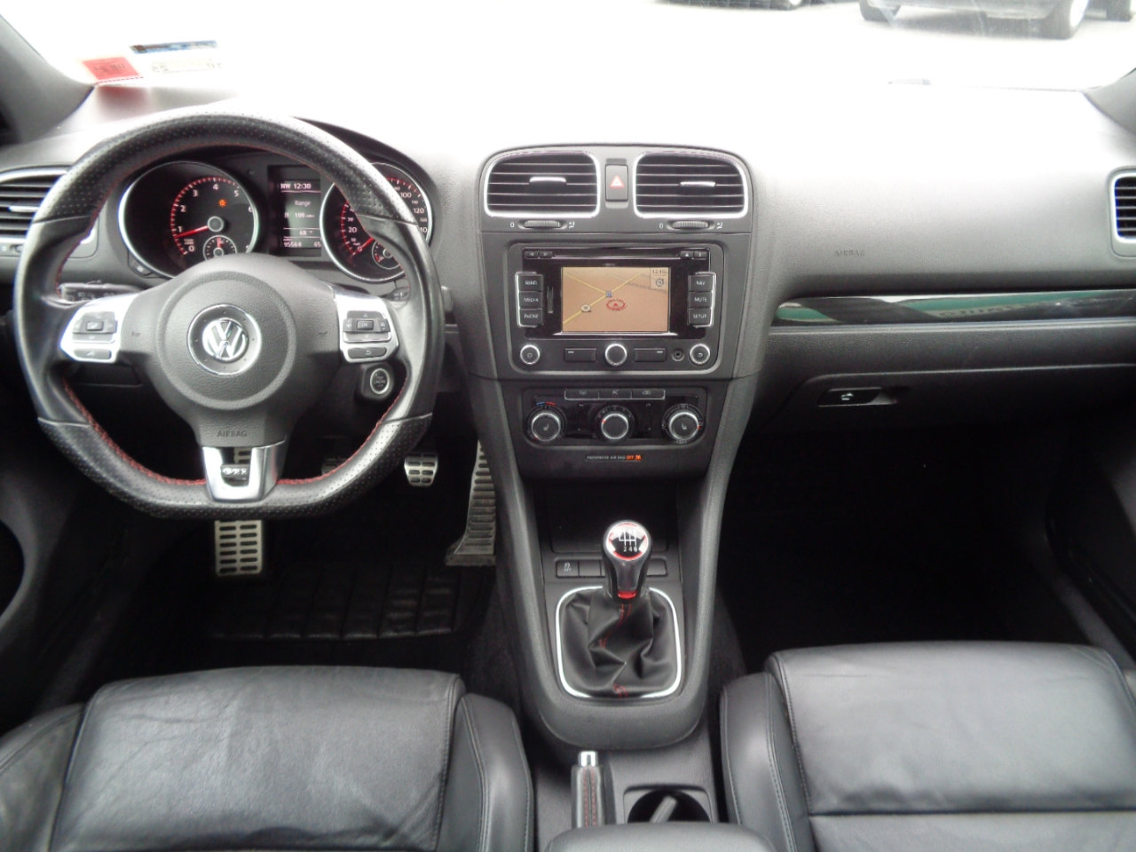 Used 2011 Volkswagen GTI Autobahn image 4
