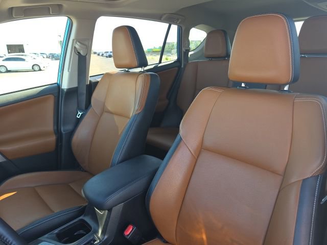 Used 2016 Toyota RAV4 Limited AWD/4WD image 10