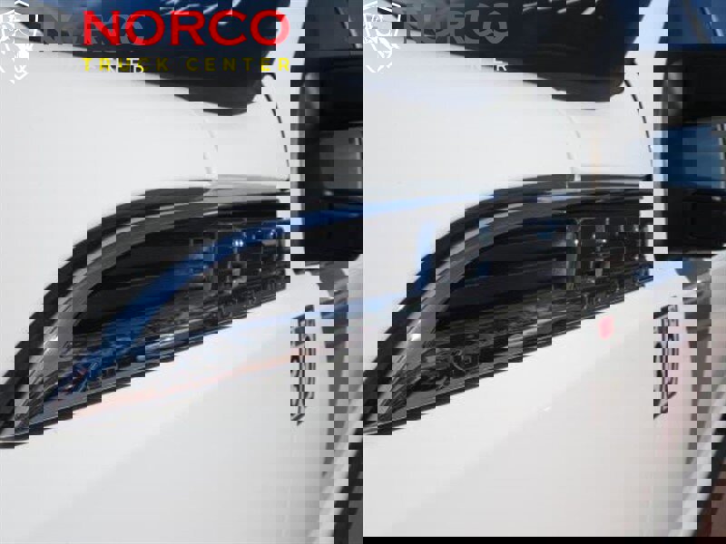 Used 2012 Ford F550 2WD Crew Cab Super Duty image 9