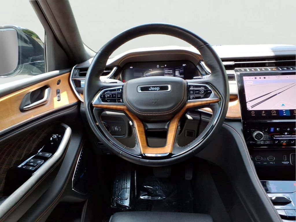 Used 2023 Jeep Grand Cherokee L Summit AWD/4WD image 24