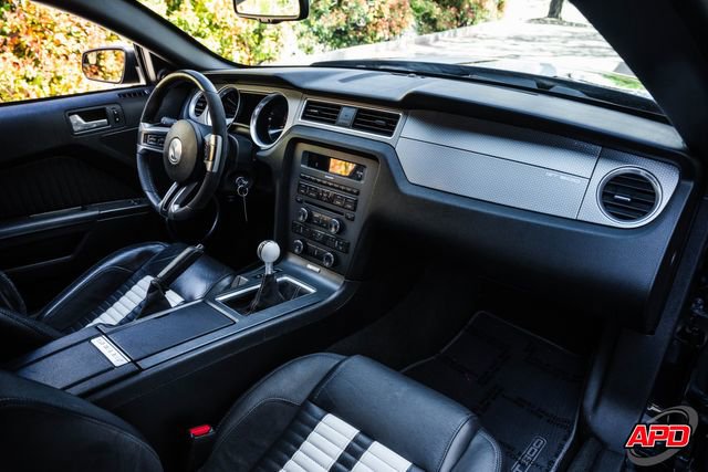 Used 2012 Ford Mustang Shelby GT500 RWD image 17