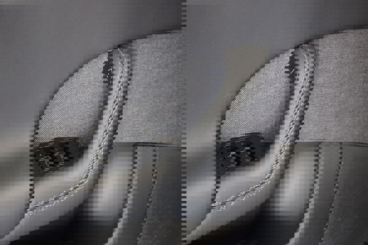 Used 2023 Tesla Model S AWD image 21