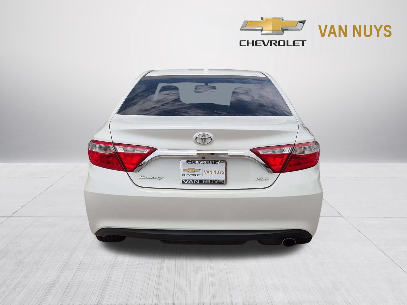 Used 2017 Toyota Camry XLE w/ Convenience Package FWD image 6