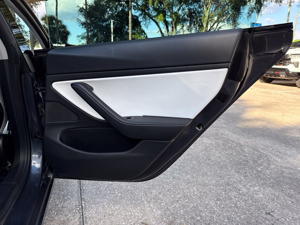 Used 2021 Tesla Model 3 Performance AWD/4WD image 18
