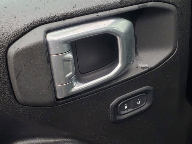 Used 2025 Jeep Wrangler Sport AWD/4WD image 11