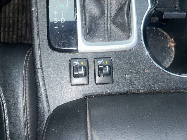 Used 2017 Toyota Highlander XLE image 17