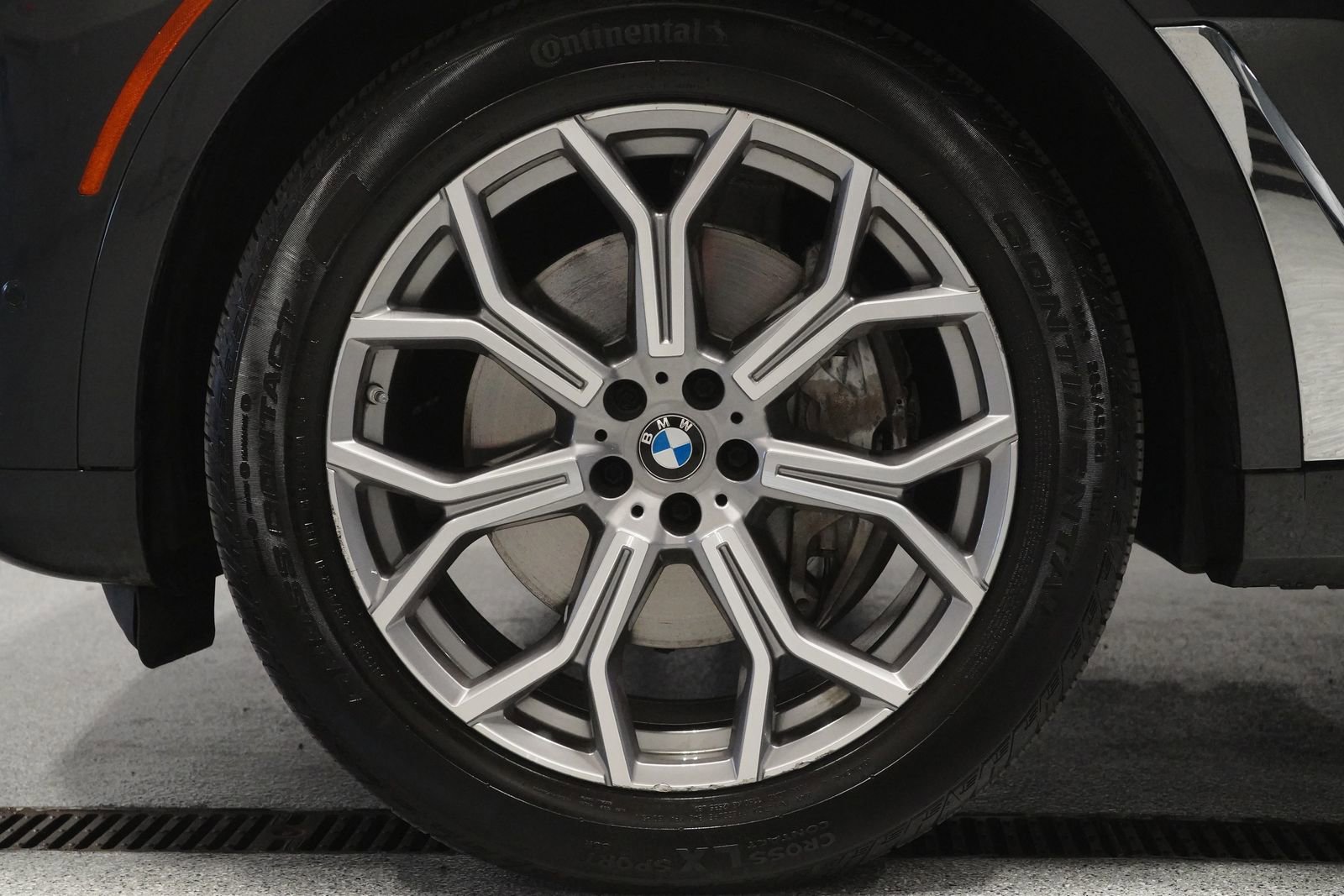 Used 2021 BMW X7 xDrive40i w/ Executive Package 2 image 8