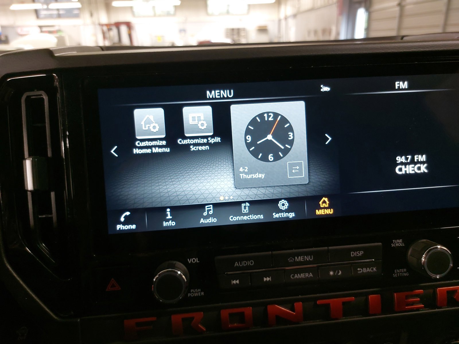Used 2025 Nissan Frontier Pro-X image 25