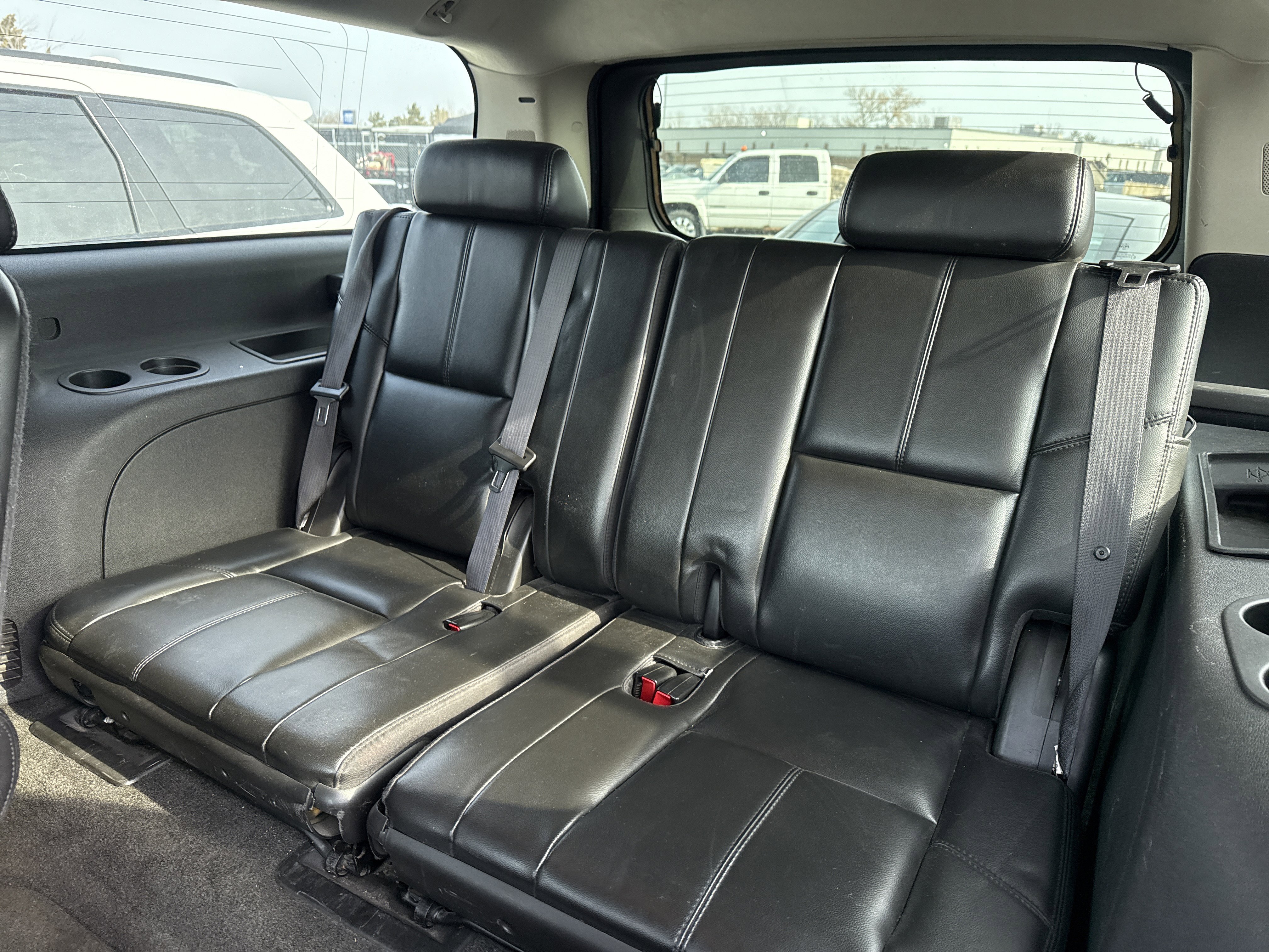 Used 2007 Chevrolet Suburban LTZ w/ LTZ Preferred Equipment Group image 8