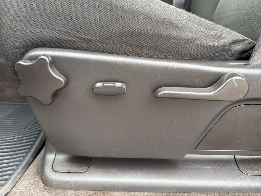 Used 2014 Chevrolet Silverado 2500 LT w/ Texas Edition image 32