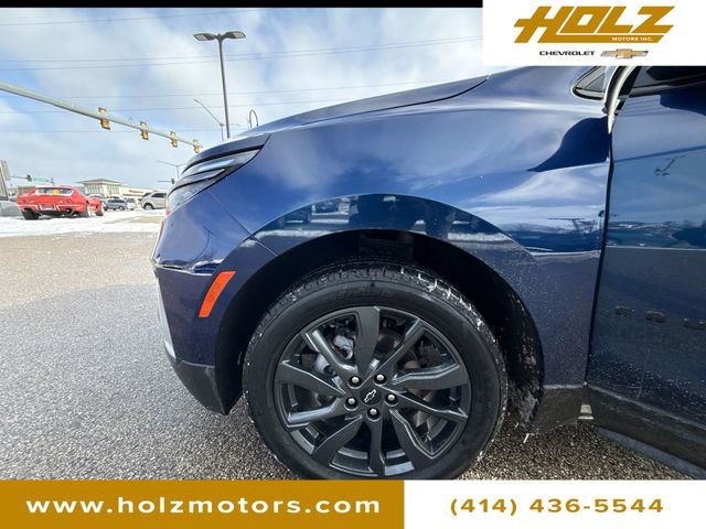 Used 2023 Chevrolet Equinox RS w/ RS Leather Package image 35