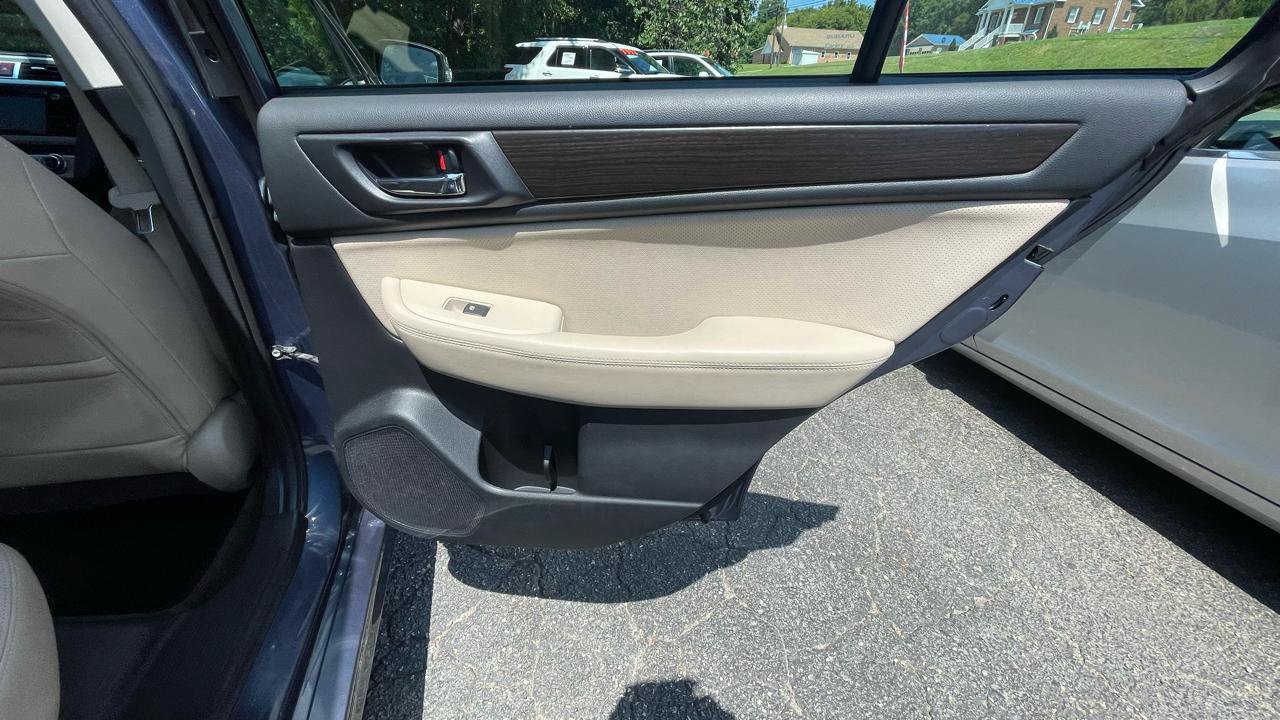 Used 2015 Subaru Legacy 2.5i Limited AWD/4WD image 25