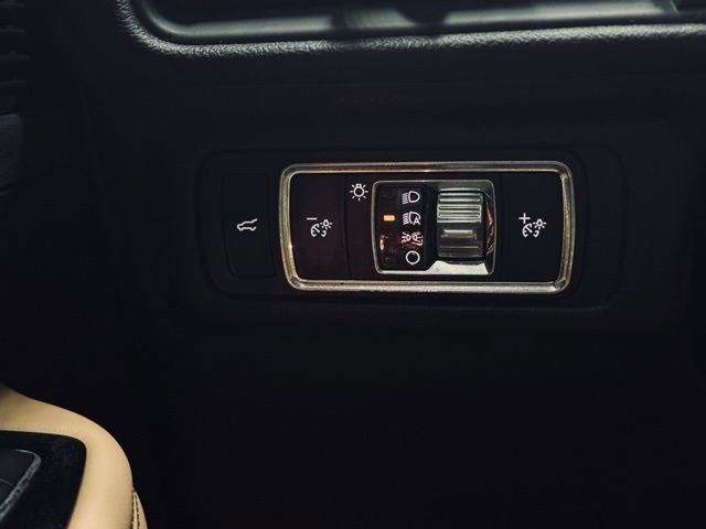 Used 2022 Lincoln Corsair Reserve w/ Equipment Group 201A image 31