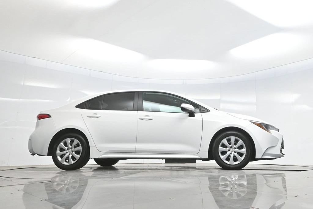 Used 2025 Toyota Corolla LE FWD image 64