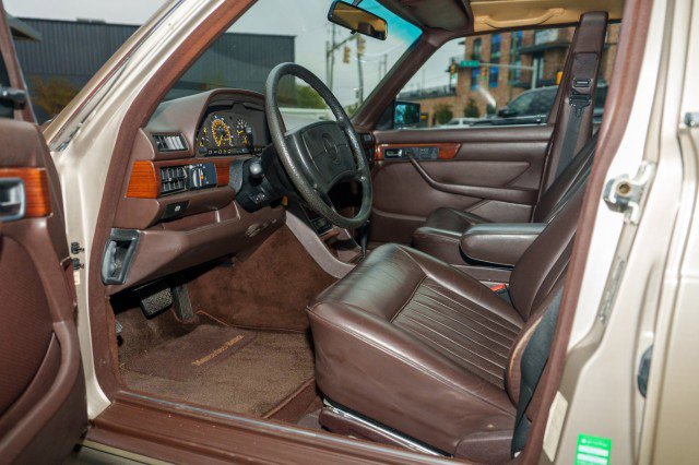 Used 1986 Mercedes-Benz 420 SEL image 16
