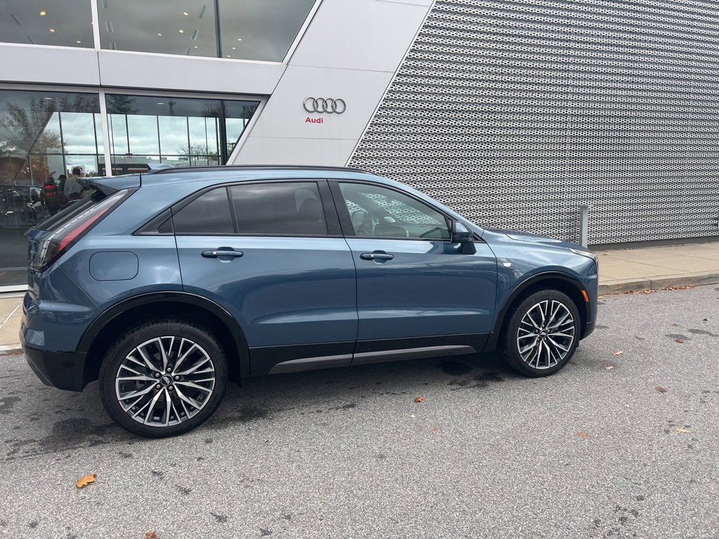 Used 2025 Cadillac XT4 Sport image 21