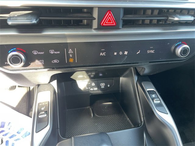 Used 2024 Kia Sorento S image 19
