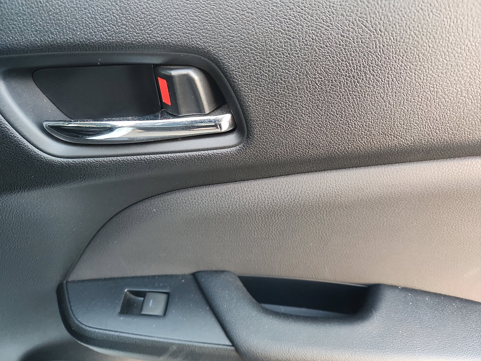 Used 2022 Toyota Prius Prime XLE image 30