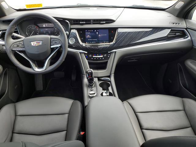 Certified 2025 Cadillac XT6 Premium Luxury FWD image 42