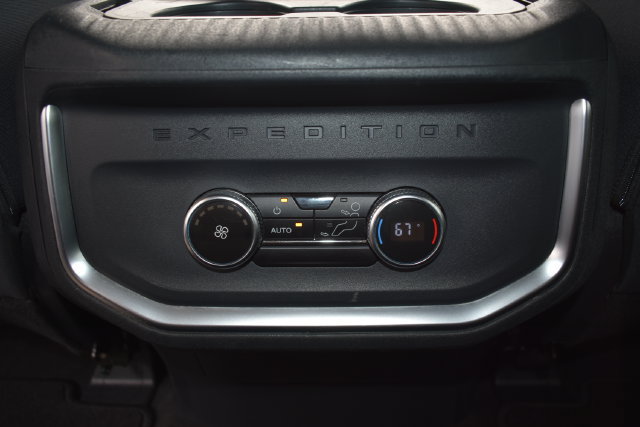 Used 2025 Ford Expedition Max Active AWD/4WD image 38