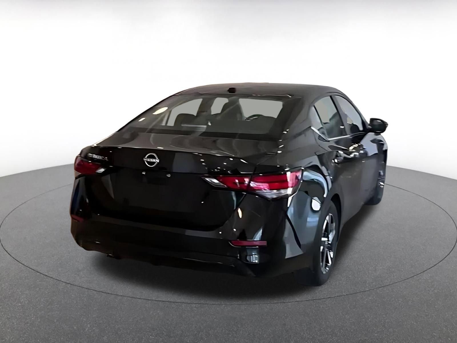 Used 2025 Nissan Sentra SV image 14