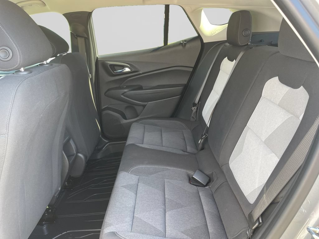 Used 2024 Chevrolet Trax LS w/ LS Convenience Package FWD image 18