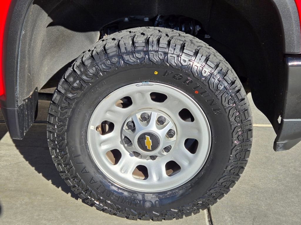 Used 2024 Chevrolet Silverado 2500 W/T w/ WT Convenience Package image 8