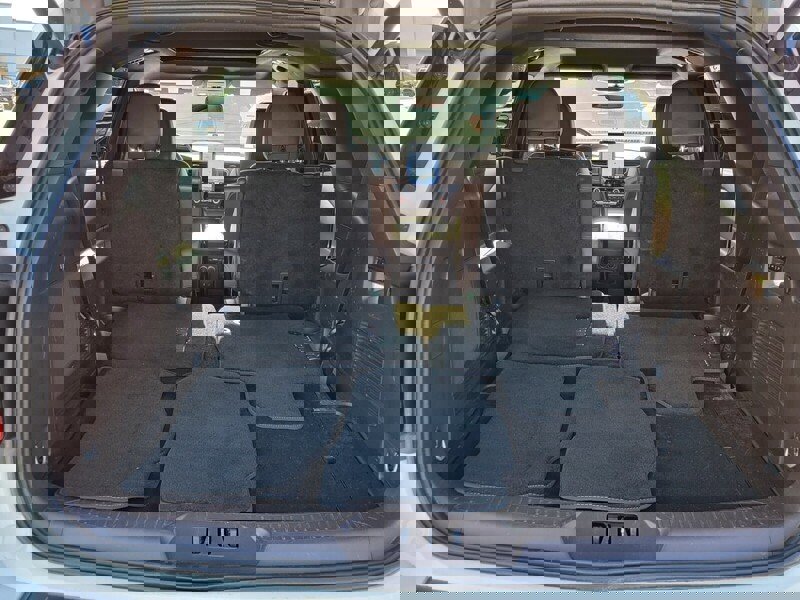 Used 2024 Ford Explorer King Ranch w/ Technology Package image 11