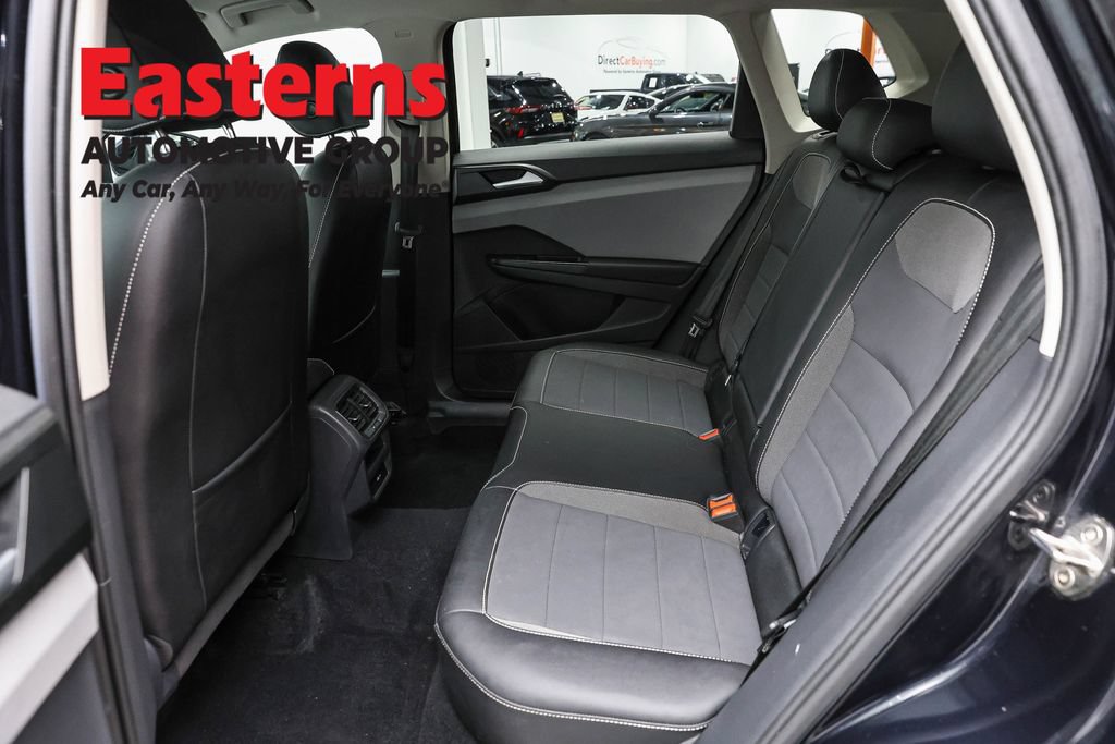 Used 2022 Volkswagen Taos SE AWD/4WD image 18